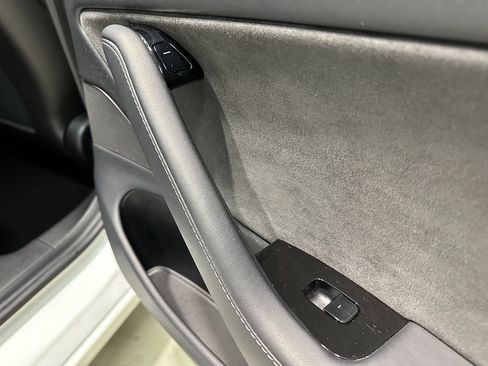 Used 2020 Tesla Model 3 Long Range AWD/4WD image 13