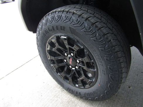 New 2026 GMC Canyon Elevation w/ Convenience Package AWD/4WD image 29
