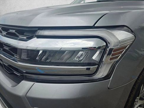 Used 2024 Ford Expedition Max Limited AWD/4WD image 9