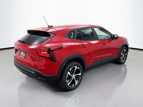 New 2026 Chevrolet Trax RS image 8