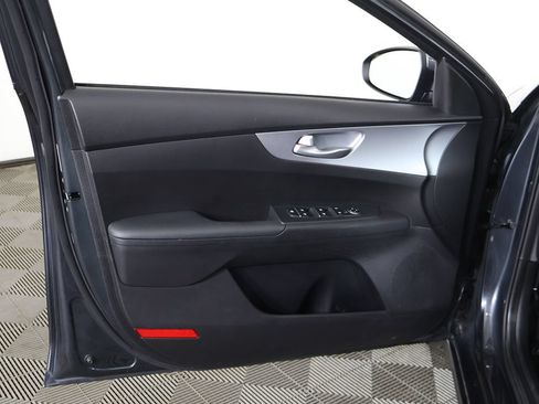 Used 2023 Kia Forte LXS FWD image 20