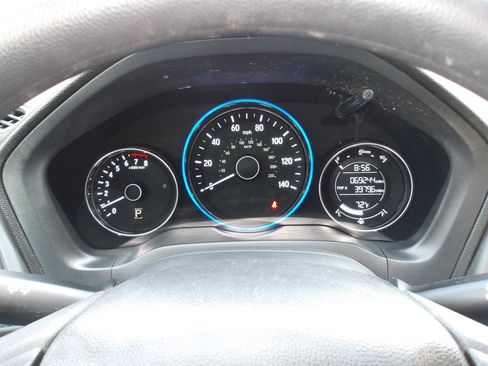 Used 2017 Honda HR-V LX image 17