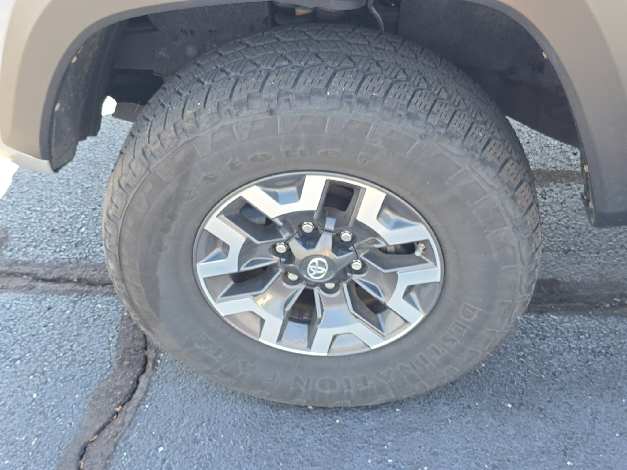 Used 2019 Toyota Tacoma TRD Off-Road AWD/4WD image 12