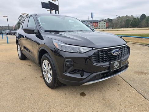 New 2026 Ford Escape Active FWD image 8