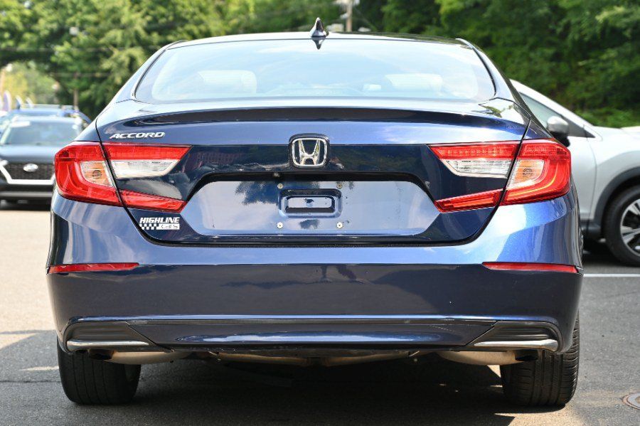 Used 2019 Honda Accord EX image 4