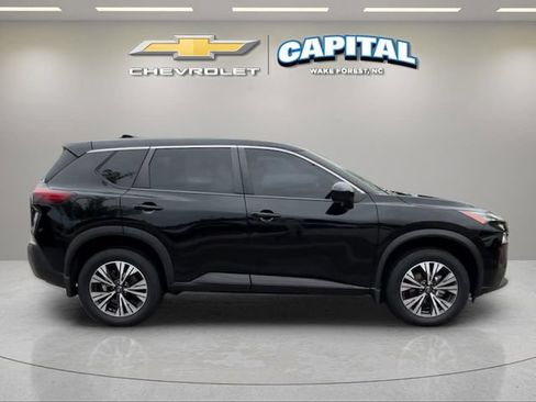 Used 2023 Nissan Rogue SV AWD/4WD image 6