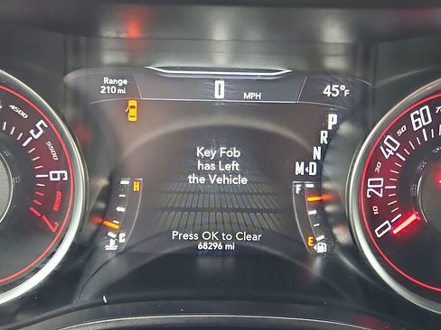 Used 2023 Dodge Challenger SXT image 12