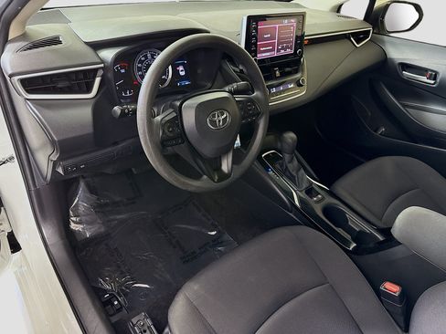 Used 2021 Toyota Corolla LE FWD image 22
