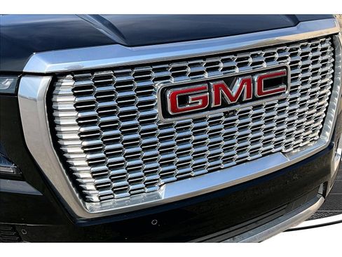 Used 2022 GMC Yukon XL Denali AWD/4WD image 55