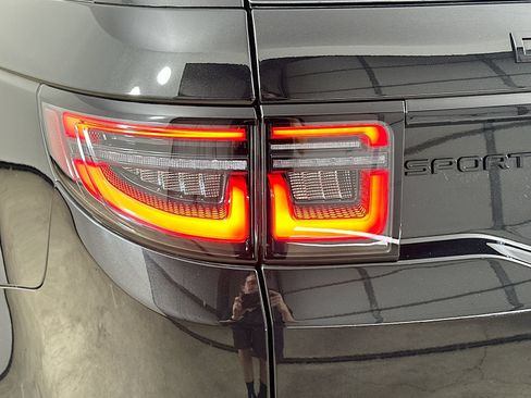 New 2026 Land Rover Discovery Sport Landmark AWD/4WD image 13
