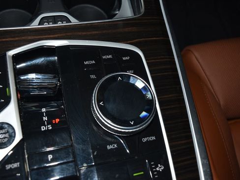 Certified 2024 BMW X7 M60i w/ Executive Package image 17