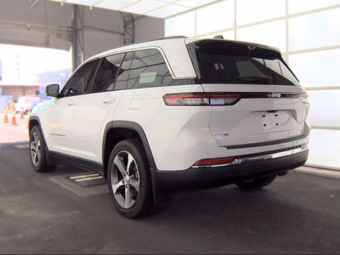 Used 2024 Jeep Grand Cherokee Limited 4xe w/ Luxury Tech Group II AWD/4WD image 6