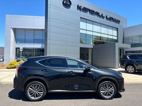 Used 2022 Lexus NX 350h AWD w/ Vision Package image 2
