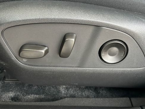 Used 2025 Honda Prologue EX image 24