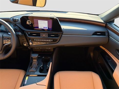 New 2025 Lexus ES 350 w/ Premium Package image 18