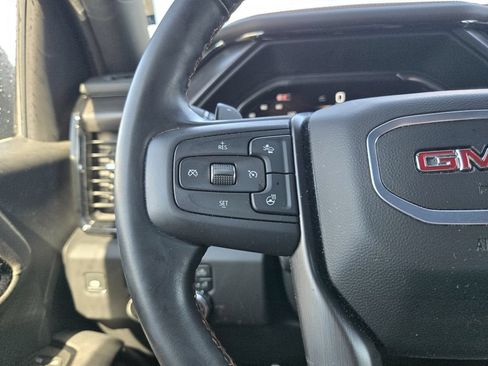 Used 2025 GMC Sierra 1500 AT4 w/ AT4 Premium Package AWD/4WD image 17