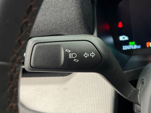 Used 2025 Ford Explorer Active image 49