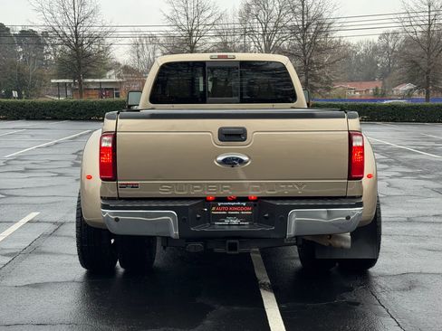 Used 2013 Ford F450 Lariat w/ Lariat Interior Pkg image 7