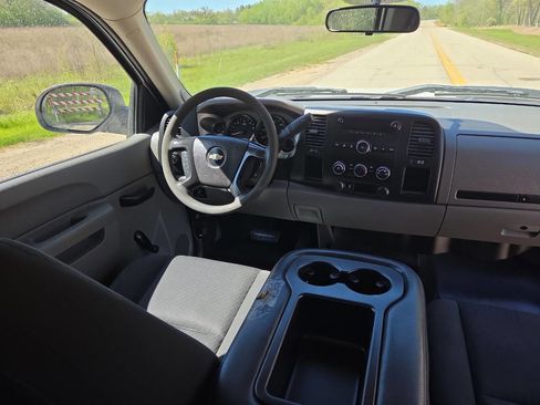 Used 2013 Chevrolet Silverado 2500 W/T RWD image 19