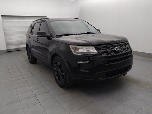 Used 2018 Ford Explorer XLT w/ Equipment Group 202A image 13