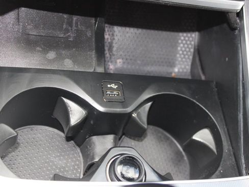 Used 2023 BMW X6 xDrive40i w/ M Sport Package image 28