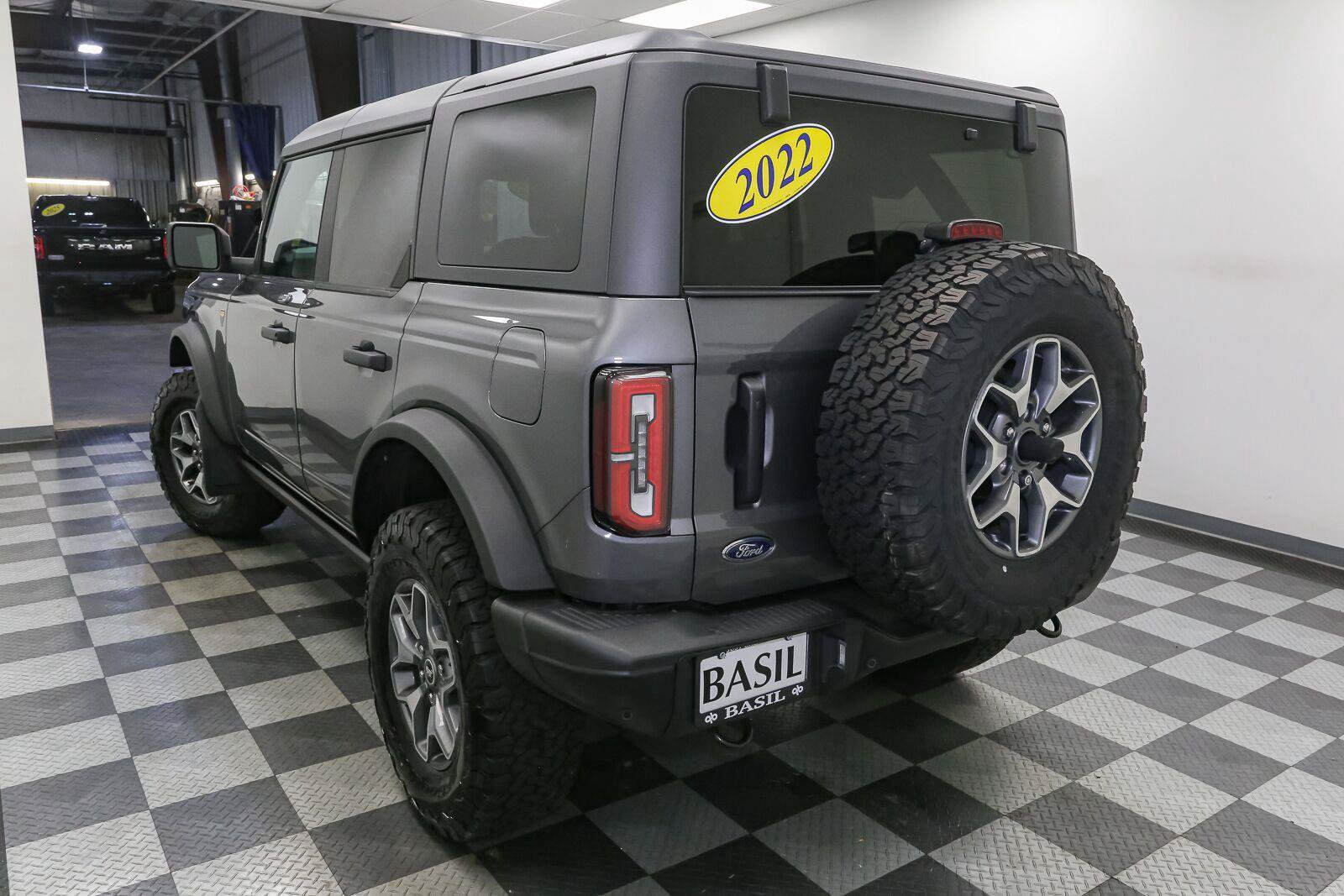 Used 2022 Ford Bronco Badlands AWD/4WD image 11