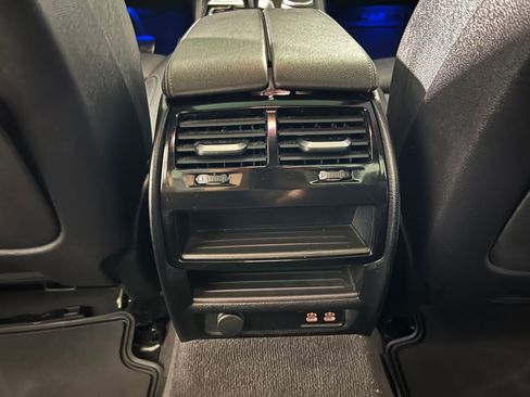 Used 2022 BMW 540i w/ M Sport Package image 33