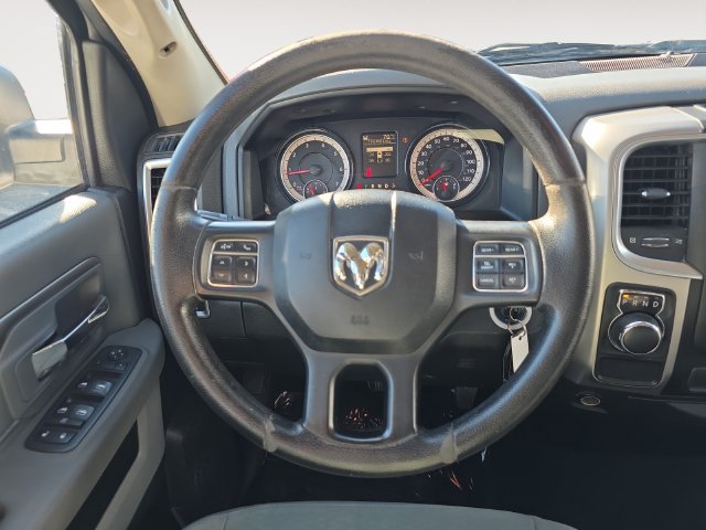 Used 2018 RAM 1500 Classic SLT RWD image 12