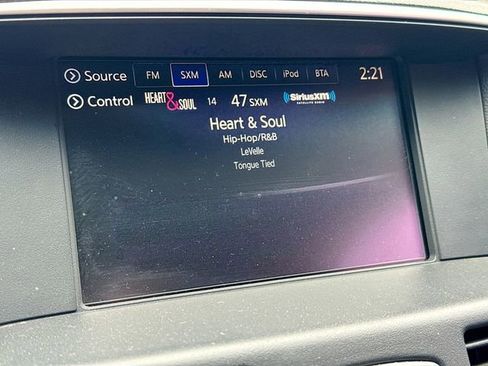 Used 2018 INFINITI Q70 L 3.7 image 17