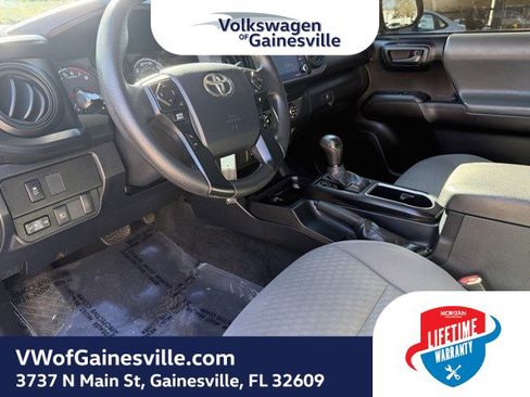 Used 2020 Toyota Tacoma SR image 17