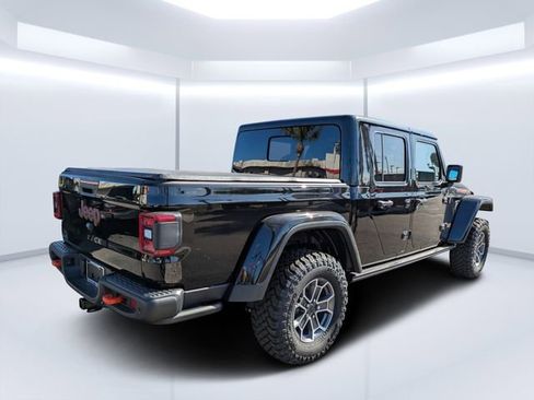 New 2026 Jeep Gladiator Mojave image 3