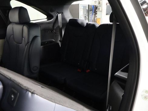 Used 2022 Kia Sorento SX Prestige w/ Panoramic Sunroof Package AWD/4WD image 38