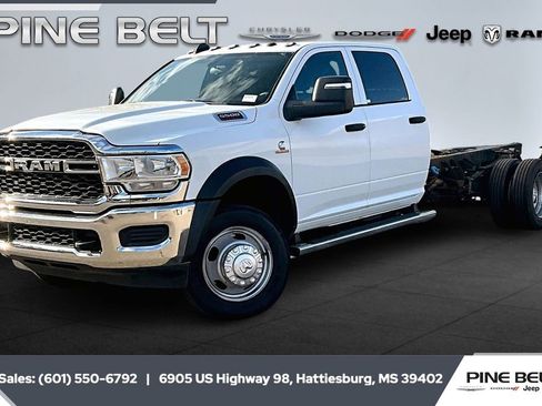 Used 2023 RAM 5500 Tradesman w/ Chrome Appearance Group image 10
