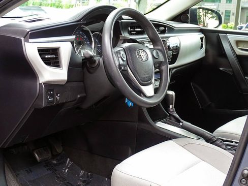 Used 2014 Toyota Corolla LE FWD image 20