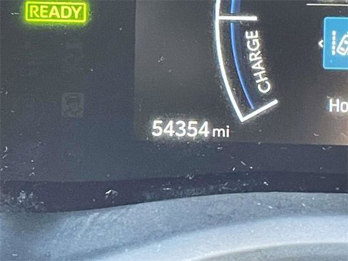 Used 2025 Toyota Camry SE image 23