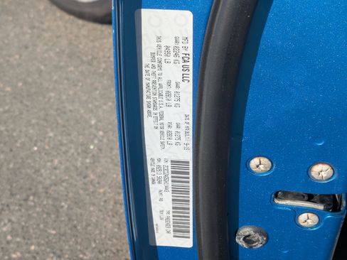 Used 2016 Dodge Challenger SXT Plus image 23