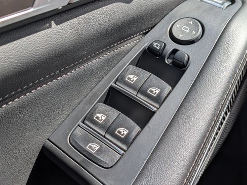 Used 2024 BMW X5 M60i AWD/4WD image 26