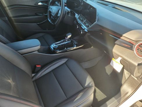 New 2026 Chevrolet Trax RS w/ Sunroof Package image 7