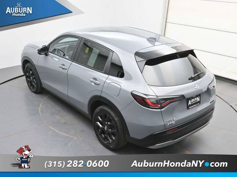 Used 2024 Honda HR-V Sport image 31