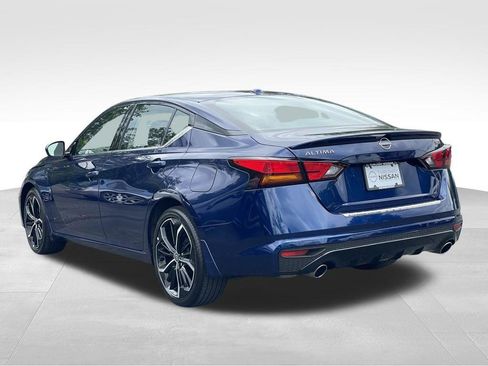 Used 2023 Nissan Altima 2.5 SR FWD image 5