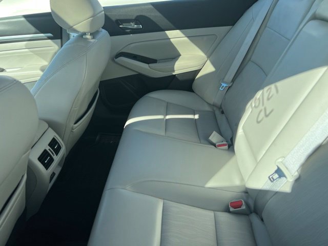 Used 2021 Nissan Altima 2.5 SL FWD image 6