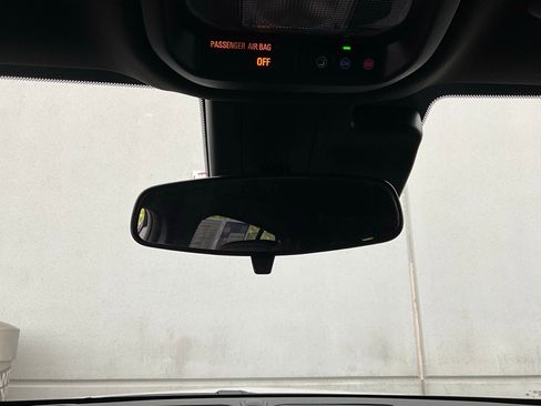 Used 2025 Buick Envista Preferred image 17