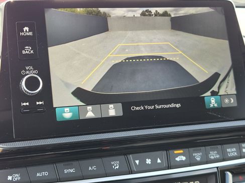 Used 2025 Honda Odyssey EX-L image 22