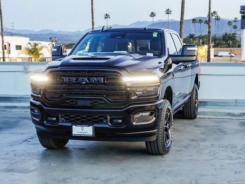 New 2026 RAM 2500 Laramie AWD/4WD image 4