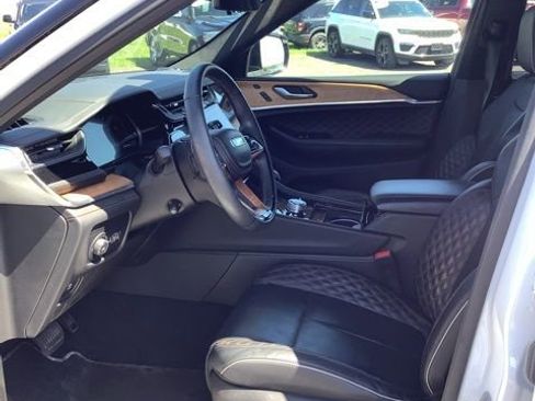 Certified 2025 Jeep Grand Cherokee L Summit AWD/4WD image 13