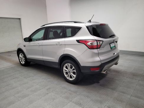Used 2018 Ford Escape SE w/ SE Sync 3 Package FWD image 3