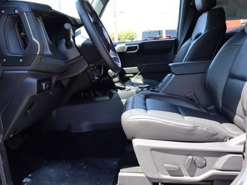 New 2025 Ford Bronco Badlands w/ Sasquatch Package AWD/4WD image 20