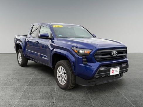 Certified 2025 Toyota Tacoma SR5 image 7