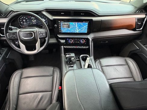 Used 2025 GMC Sierra 1500 Denali w/ Technology Package AWD/4WD image 15
