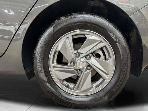 Used 2026 Hyundai Elantra SE FWD image 61